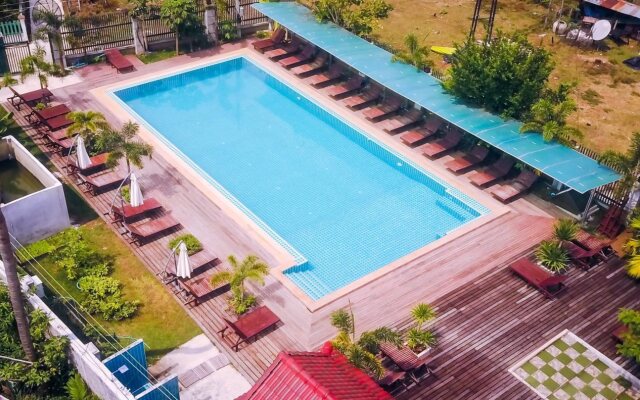 Little Eden Hotel