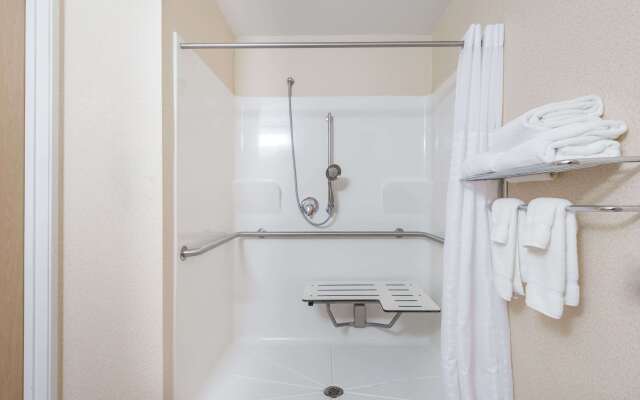 Baymont by Wyndham Fulton