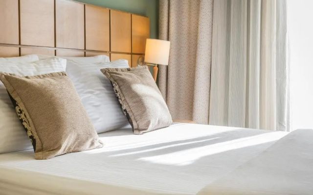 Ionian Plaza Hotel & Spa