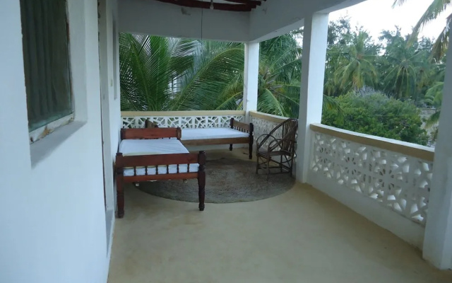 Dudu Villas N Backpackers