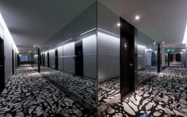 Orange Hotel (Nanchang Honggutan Tongluowan Plaza)