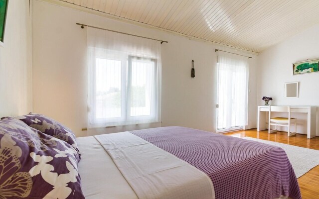 Beautiful Home in Medulin With Wifi and 4 Bedrooms