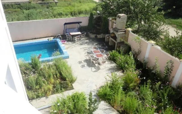 Mini Hotel Artsah Leto