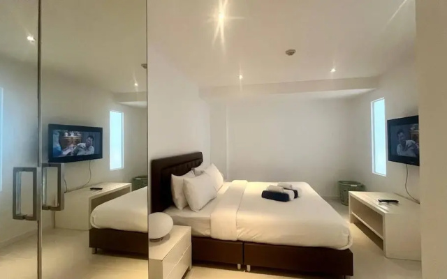 B14 - 2 Bedroom Condo With Pool Access, Karon Beach