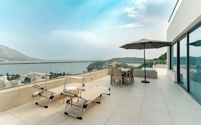 Budva Gate Penthouse