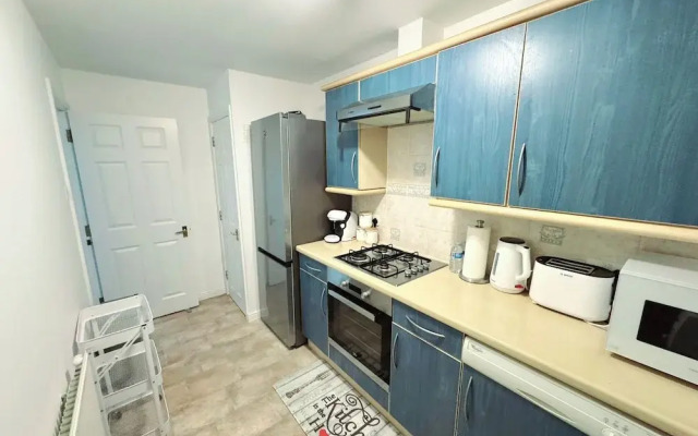2 Bed-2 Bath-town Centre-free Parking