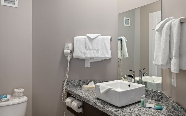 Home Inn Express - Medicine Hat