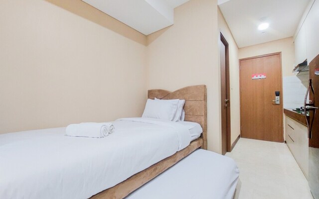 Cozy And Relaxing Studio Apartment B Residence