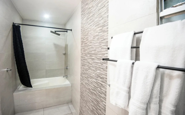 Villa Roca Boutique Resort & Suites-ADULT ONLY