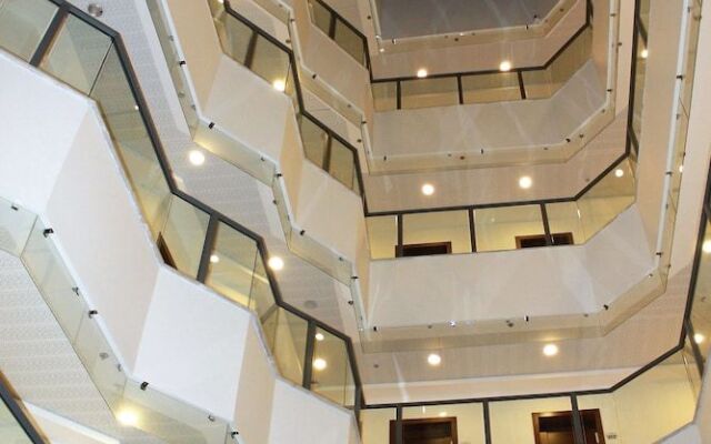 Emily`s Hotel