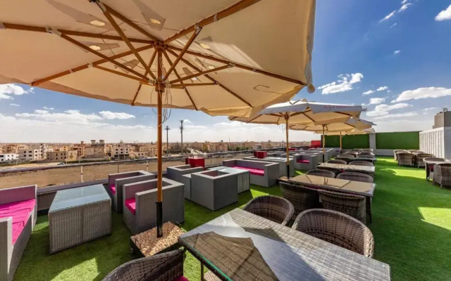 Royal Day Plaza Hotel