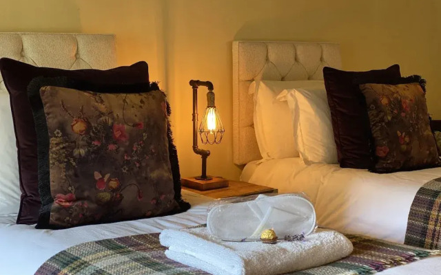 Old Hall Country Breaks