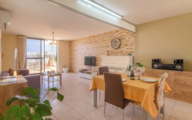Penthouse Tower Court Zurrieq