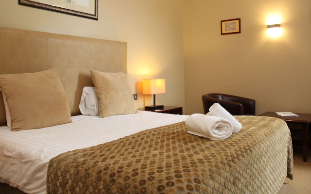 Oriel Hotel