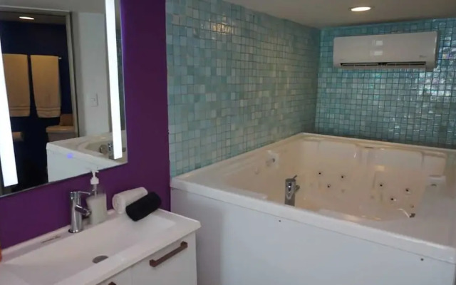 Cancun Plaza by Andiani Travel