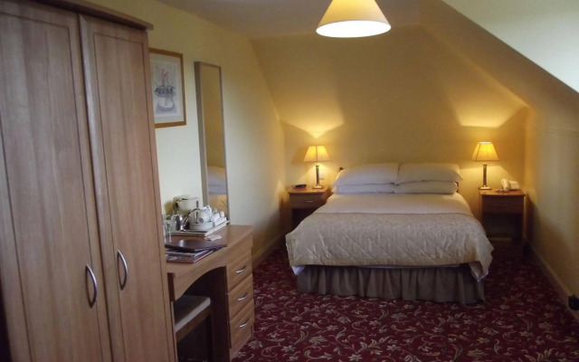 The Lauderdale Hotel Ltd