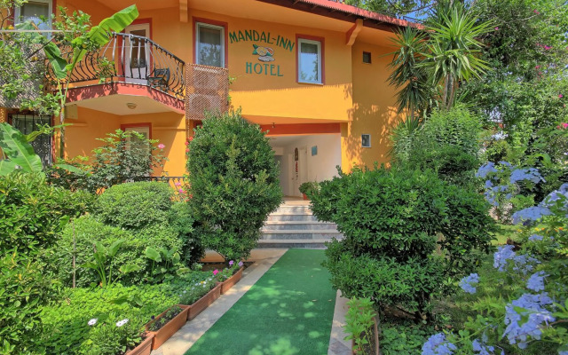Mandalinn Hotel