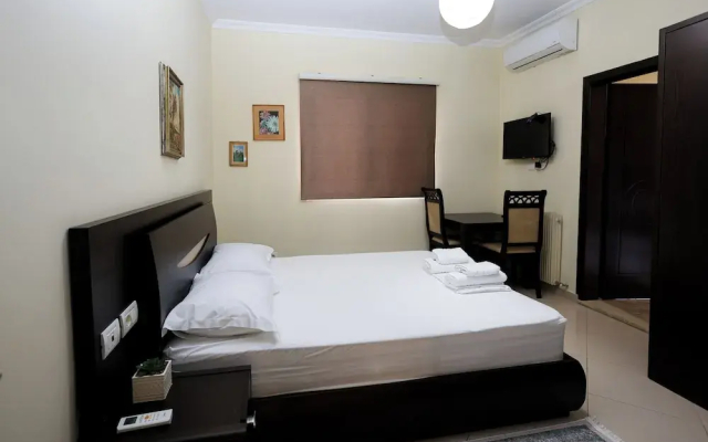 Opus Hotel