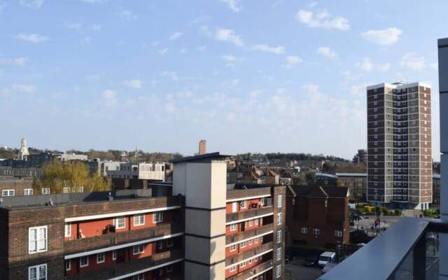 Modern 1 Bedroom Apartment in Greenwich