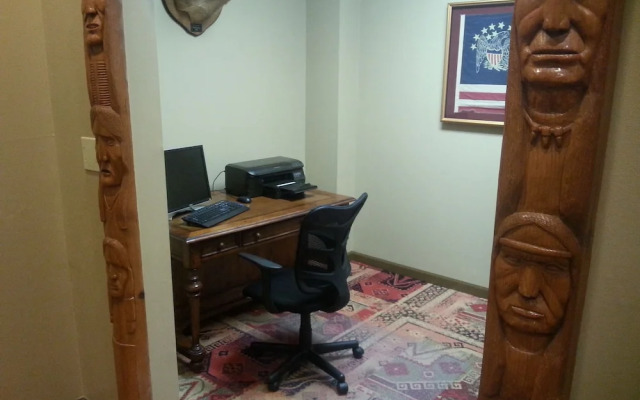 Chestnut Tree Inn - Cherokee