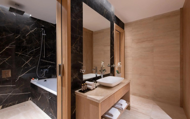 The Bentley Luxury Hotel and Suites