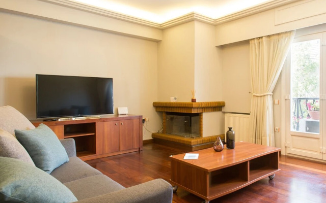 Apartment 130m² - Roof Garden with Acropolis View