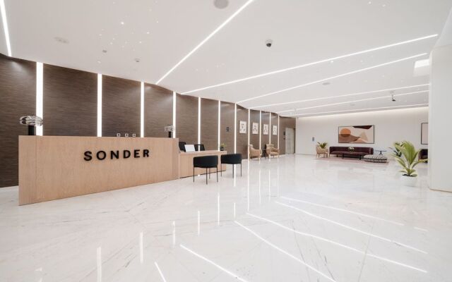 Sonder Downtown Towers