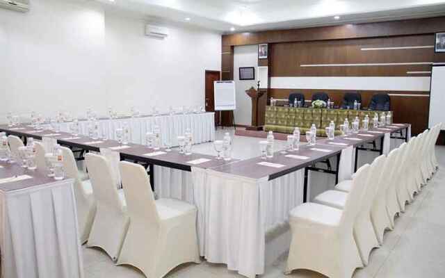 Hotel Wisata Baru
