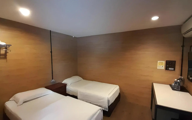 Talents Motor Park Hotel