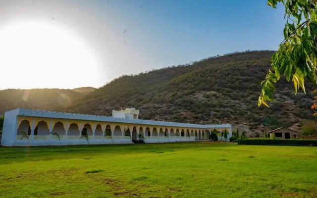 Raj Bagh Resort