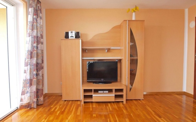 Apartment Denis 19