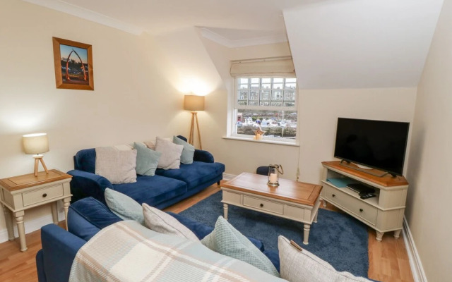 Marina Apartment