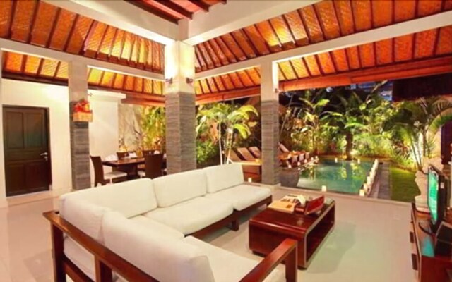 Villa Adhyatma