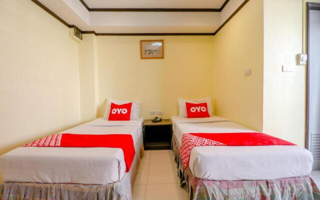 Super OYO 75385 Hotel Win Long