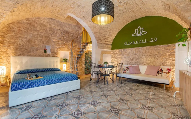 Giob Studio In The Centre