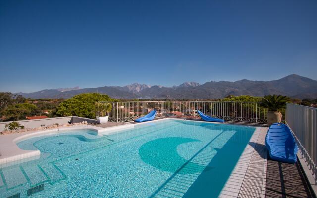 Verdeluna ApartHotel & Resort