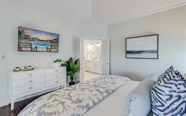 Ships and Giggles 276 HI