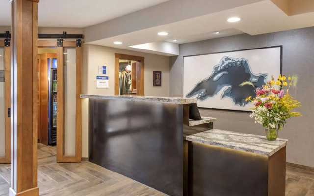 Best Western Plus Superior Inn & Suites