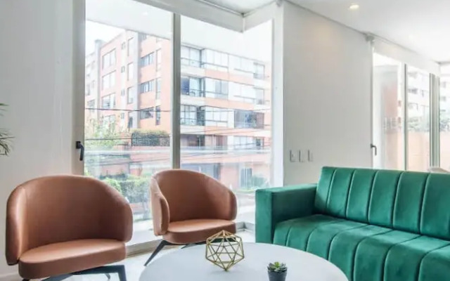 Modern 3BR in Usaqu n