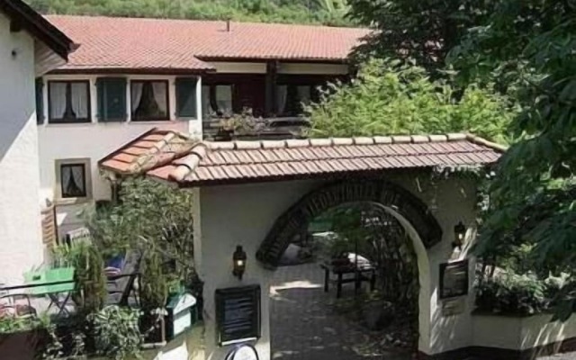 Landhotel Niederthaeler Hof