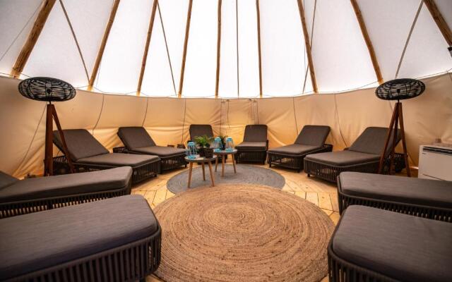 Arena One 99 Glamping