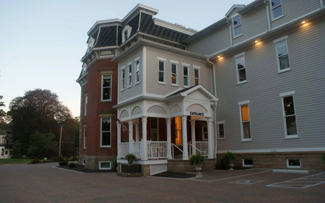 Steele Mansion