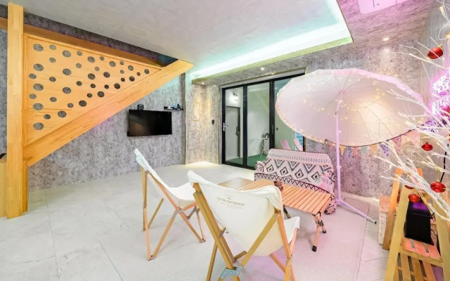 Chuncheon Poolhouse Epop