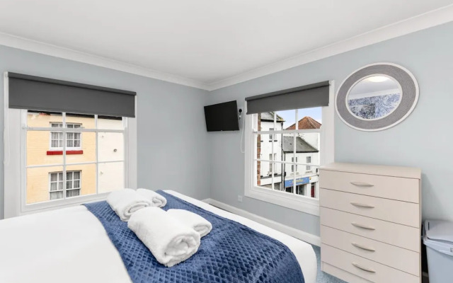 Town House Rooms