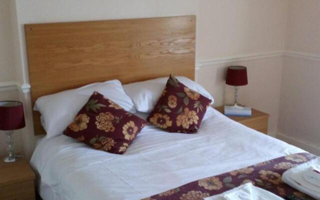 Ferns Farm Hotel & Palms Leisure Club