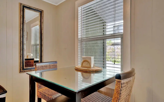 Stones Throw Beachfront Luxury Suites