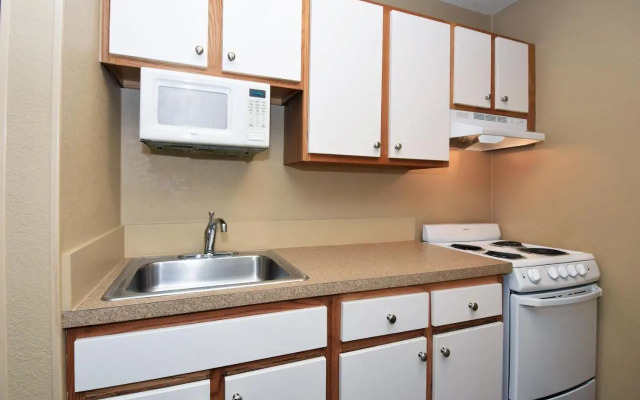 Studio Plus Akron - Copley