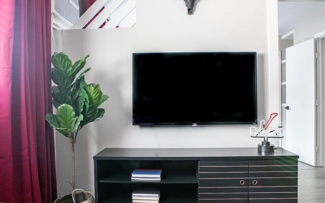 WanderJaunt Gilmore 1BR Clarksville