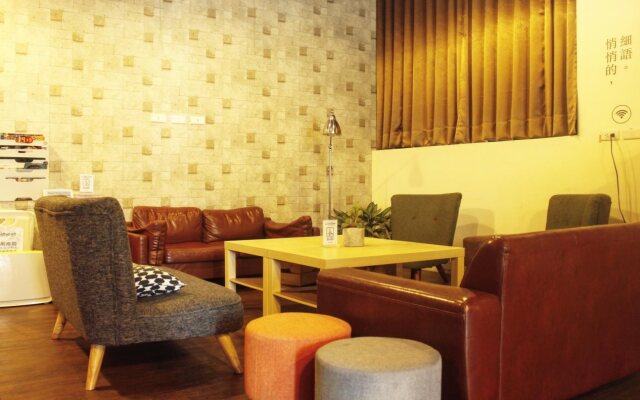Lucky One Hostel