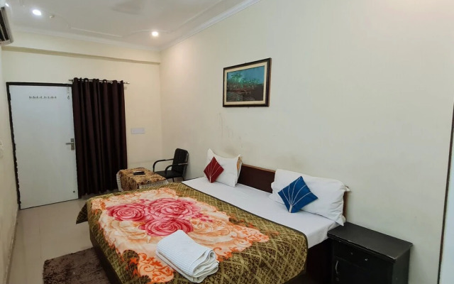 RCS Residency And Guest House